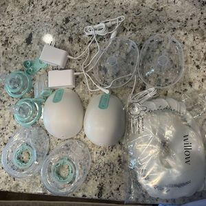 Willow 3.0 24 mm with reusable containers and bags